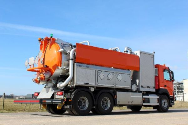 KOKS MultiVac vacuum truck for cold regions innovation